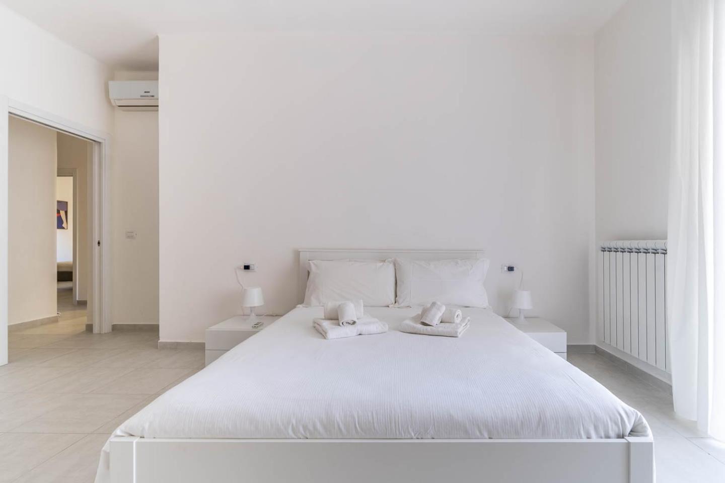 Dimora Manzoni - Bari Center Apartamento Exterior foto