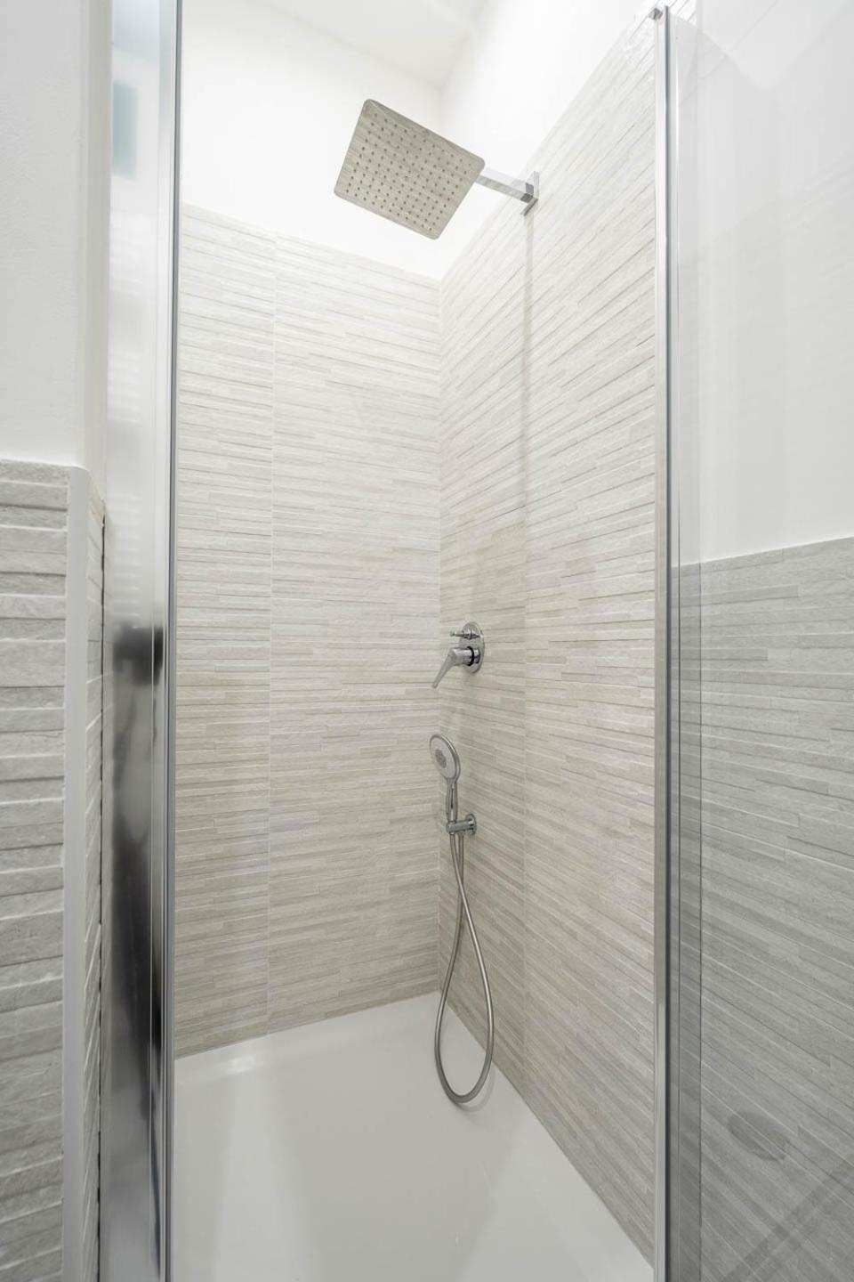 Dimora Manzoni - Bari Center Apartamento Exterior foto